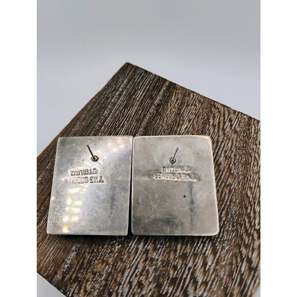 Margaret Thurman "The Dreamer" Bone Earrings - Picture 4 of 5